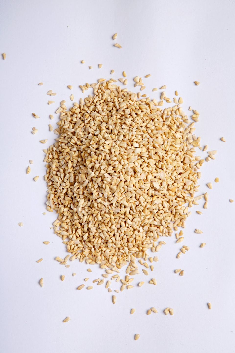 Cashew granules
