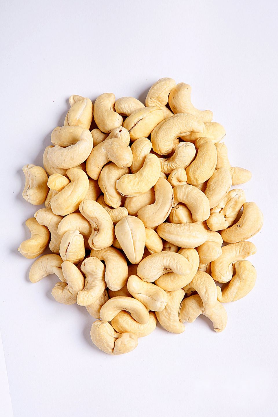 W-400 whole cashews